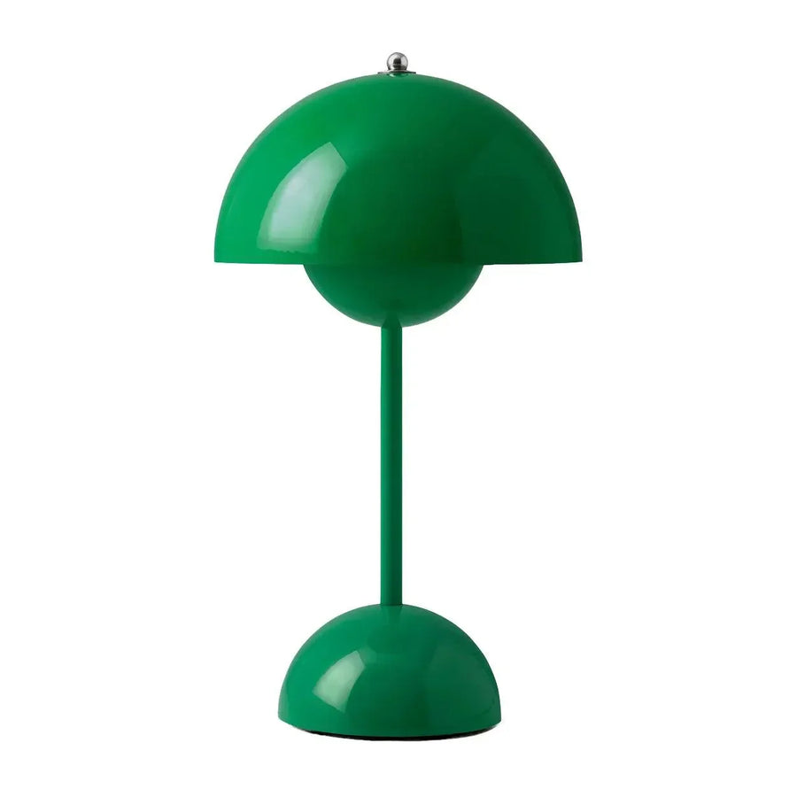 Detail view of the lamp's base and cordless design