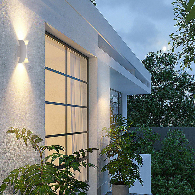 Full view of the modern curved LED outdoor wall light