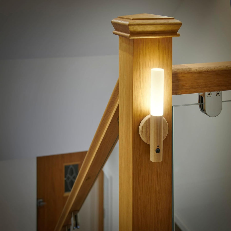 LED night light with motion sensor — image 1