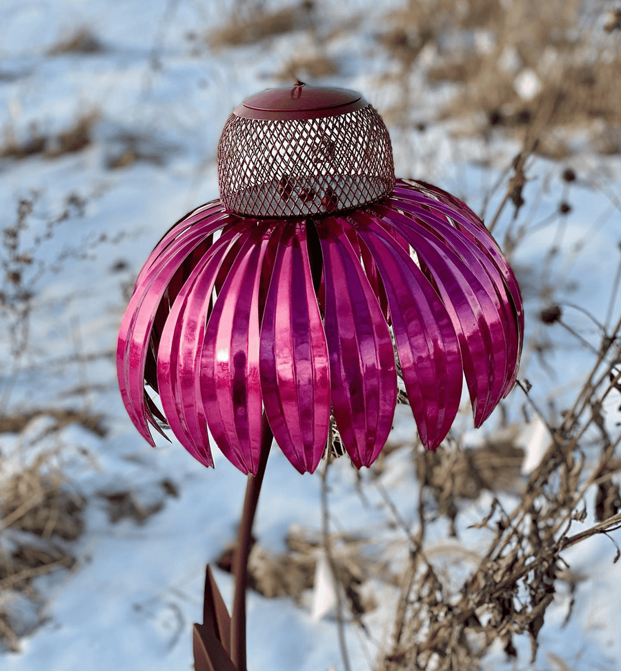 Flower-shaped bird feeder in blue color option