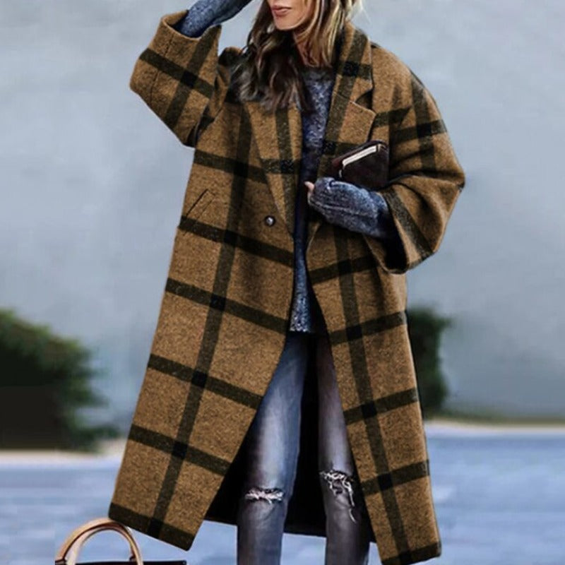 Detail of the trench coat's belt and pockets