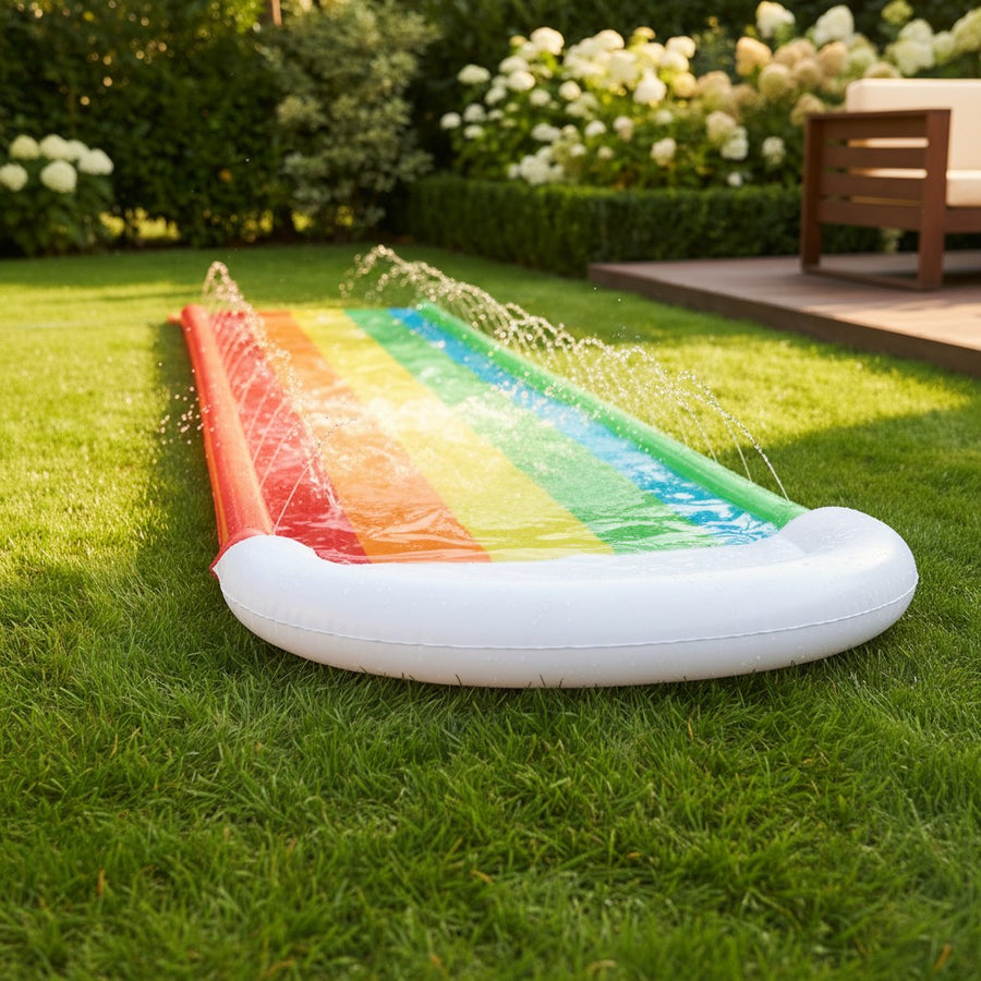 Close-up of the stop cushion with water splashing around the slide
