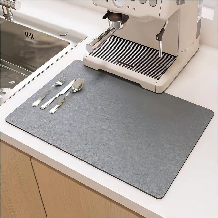 Detail view of the dish mat's surface material